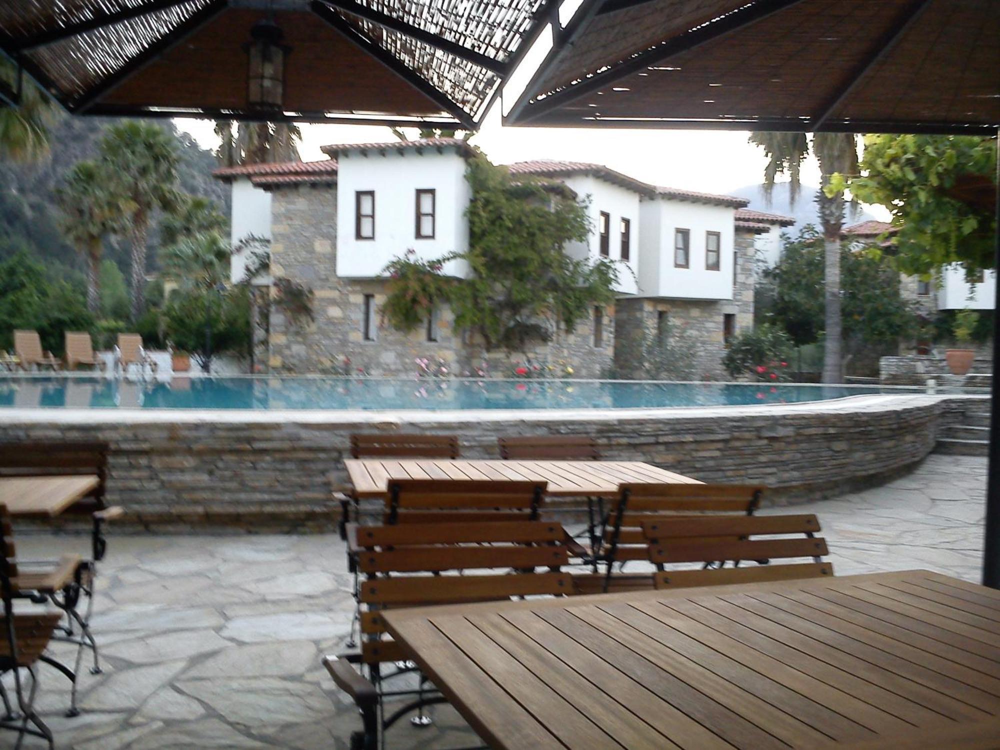 Osmanli Hani Apart Hotel Далян Екстериор снимка